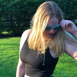 Meet your Posher, Isabel